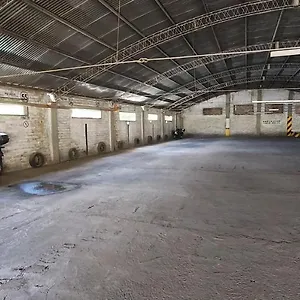 Departamento Con Cochera Muy Bien Ubicado En Ciudad Mendoza